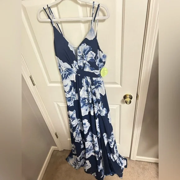 Windsor Bea Formal Floral Wrap Dress Size Medium NWT - Picture 4 of 15